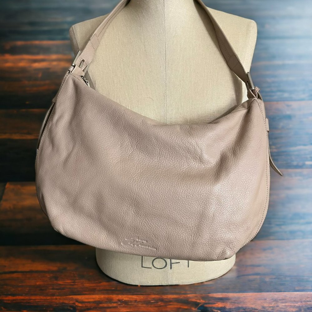 Stone Mountain Taupe Leather Shoulder Bag‎